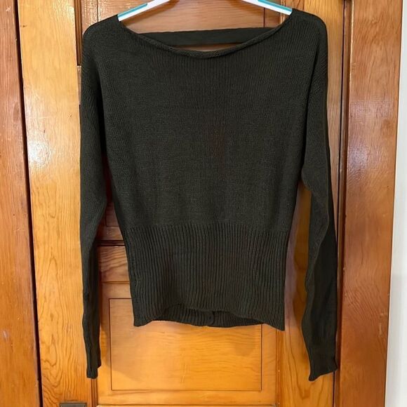Don’t Ask Why Olive Green Acrylic Open Back Sweater One Size - Picture 1 of 8